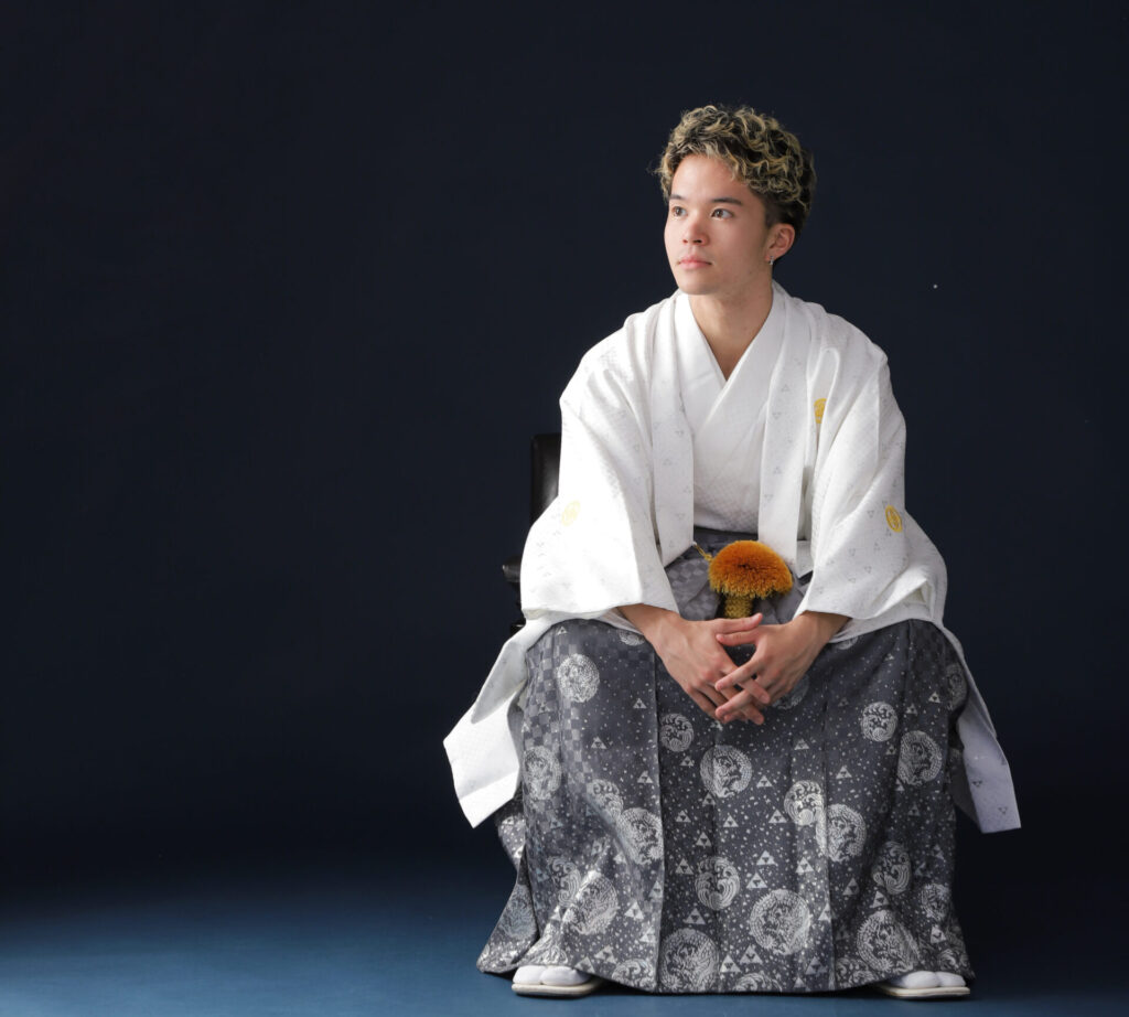 奈良市・大和郡山市・平群町の成人式_フォトスタジオワタナベ(渡辺写真館)柏木店_男性成人_袴_スタジオ撮影_写真_前撮り_後撮り